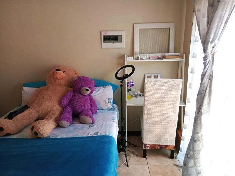 2 Bedroom Property for Sale in Pellissier Free State